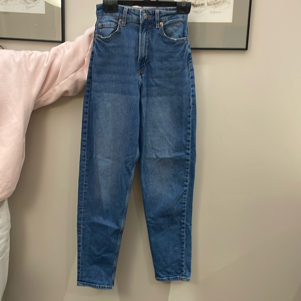 Blue jeans . Good as new